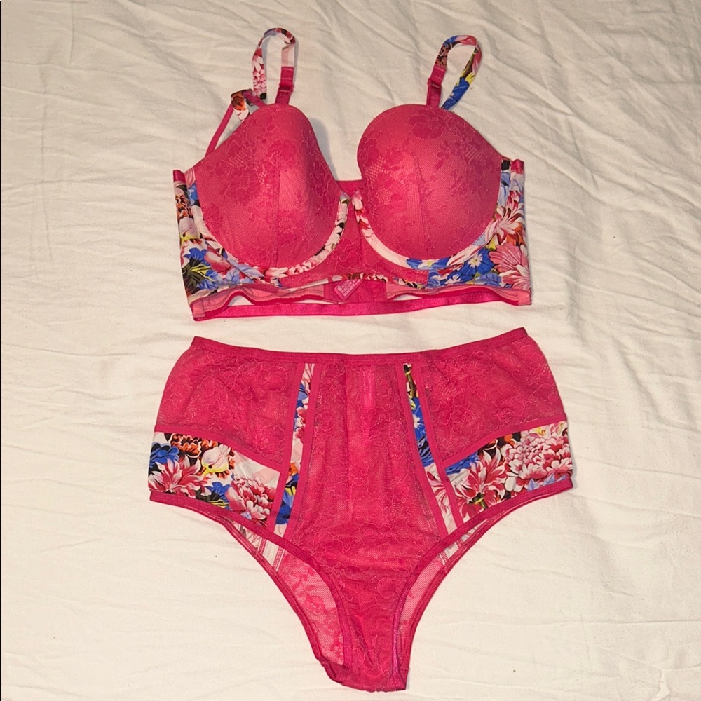 Victoria's Secret Floral Lace Bra Set - Pink and Multicolor